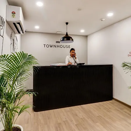 Townhouse Gandhi Hall-3