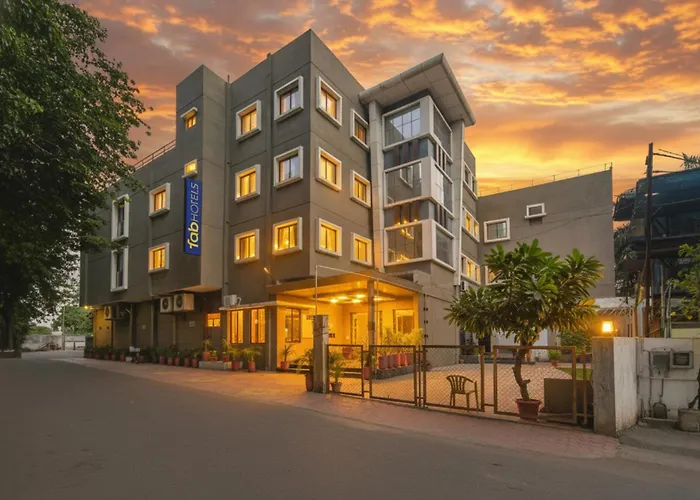 Fabhotel Bee Town Indore